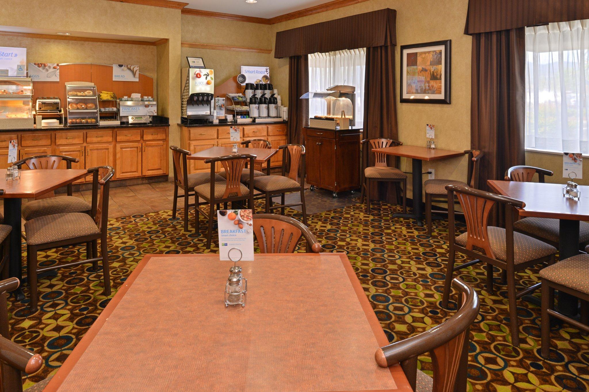 Clarion Pointe Medford Otel Dış mekan fotoğraf