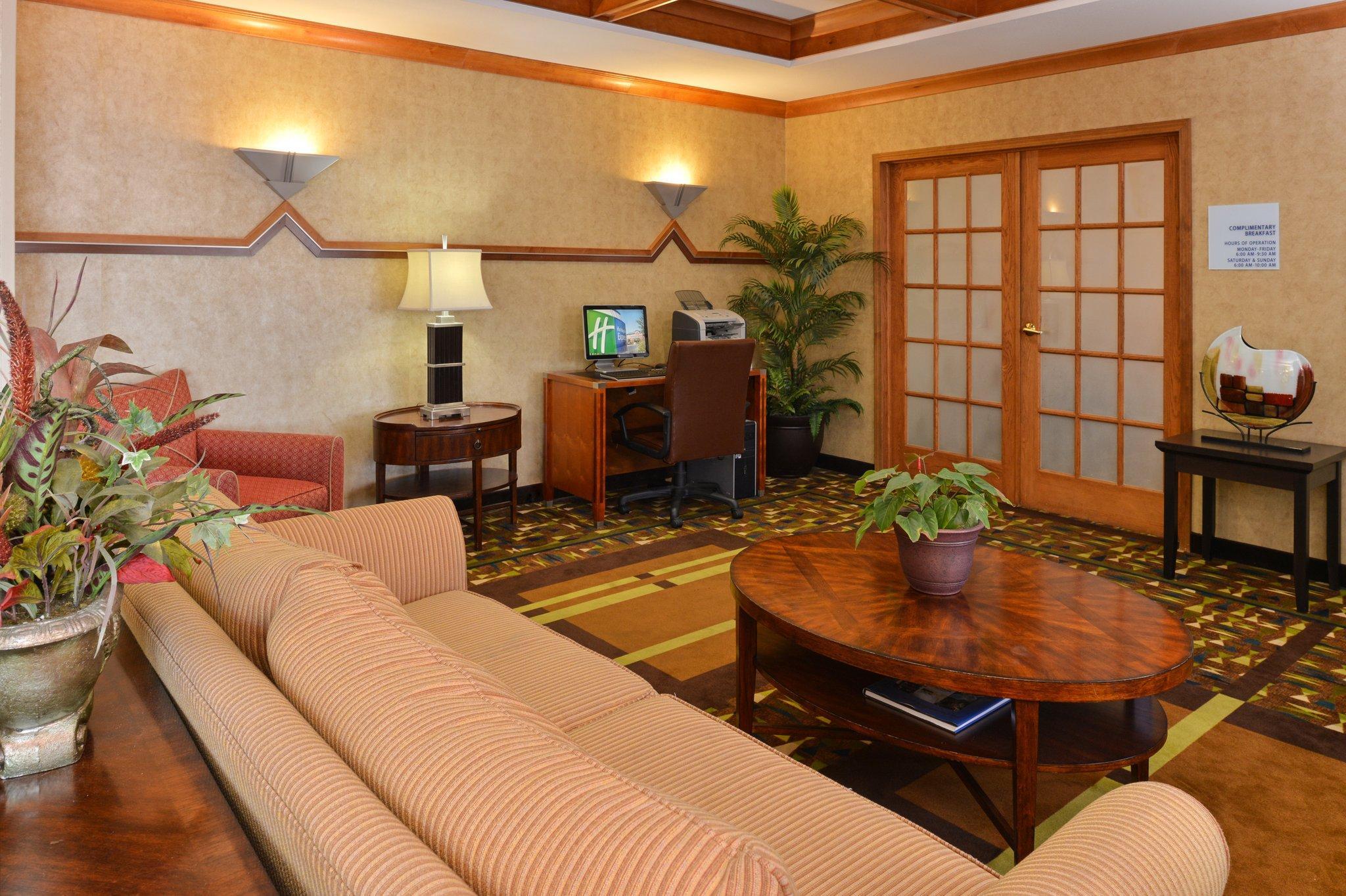 Clarion Pointe Medford Otel Dış mekan fotoğraf
