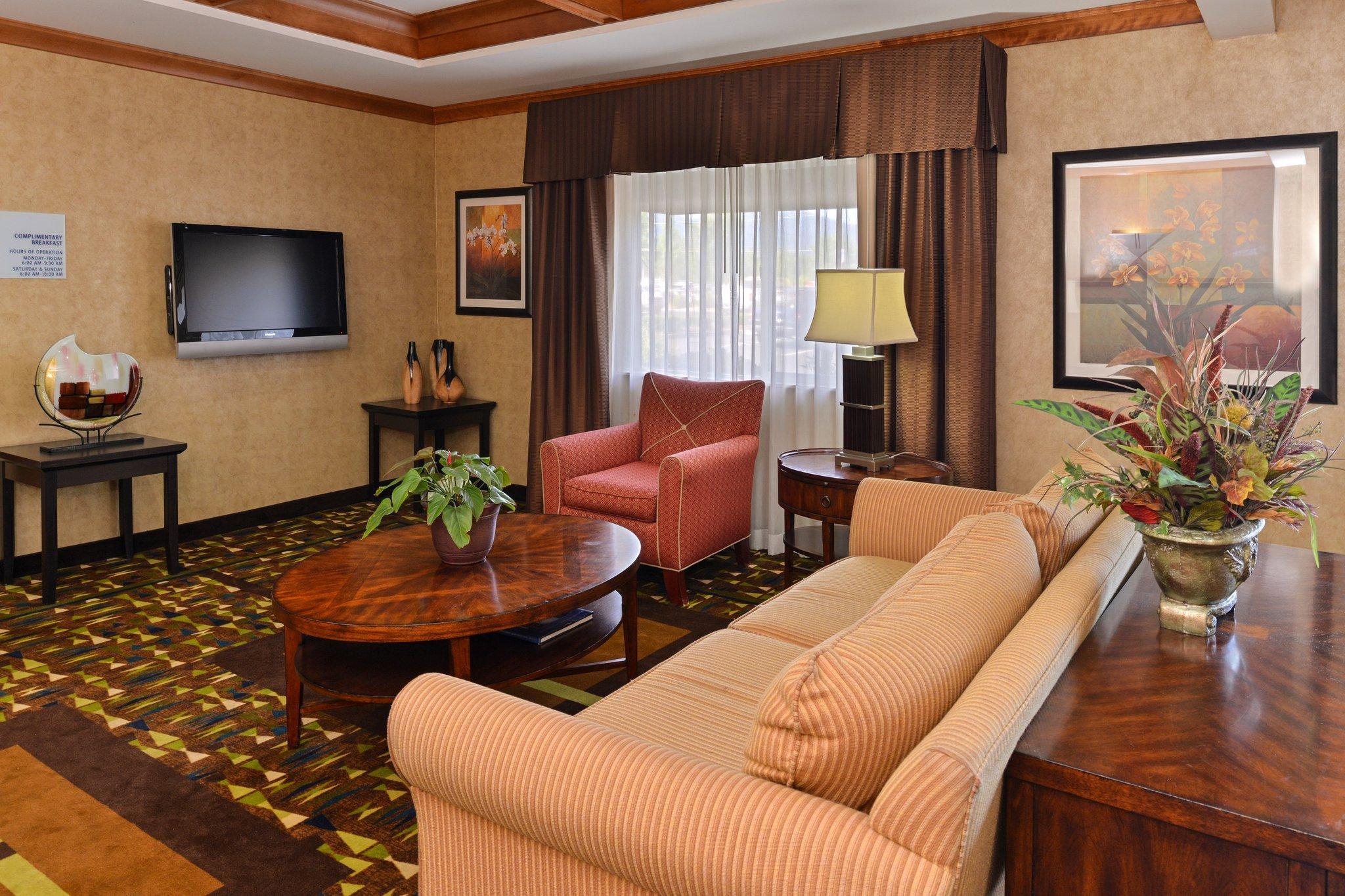 Clarion Pointe Medford Otel Dış mekan fotoğraf