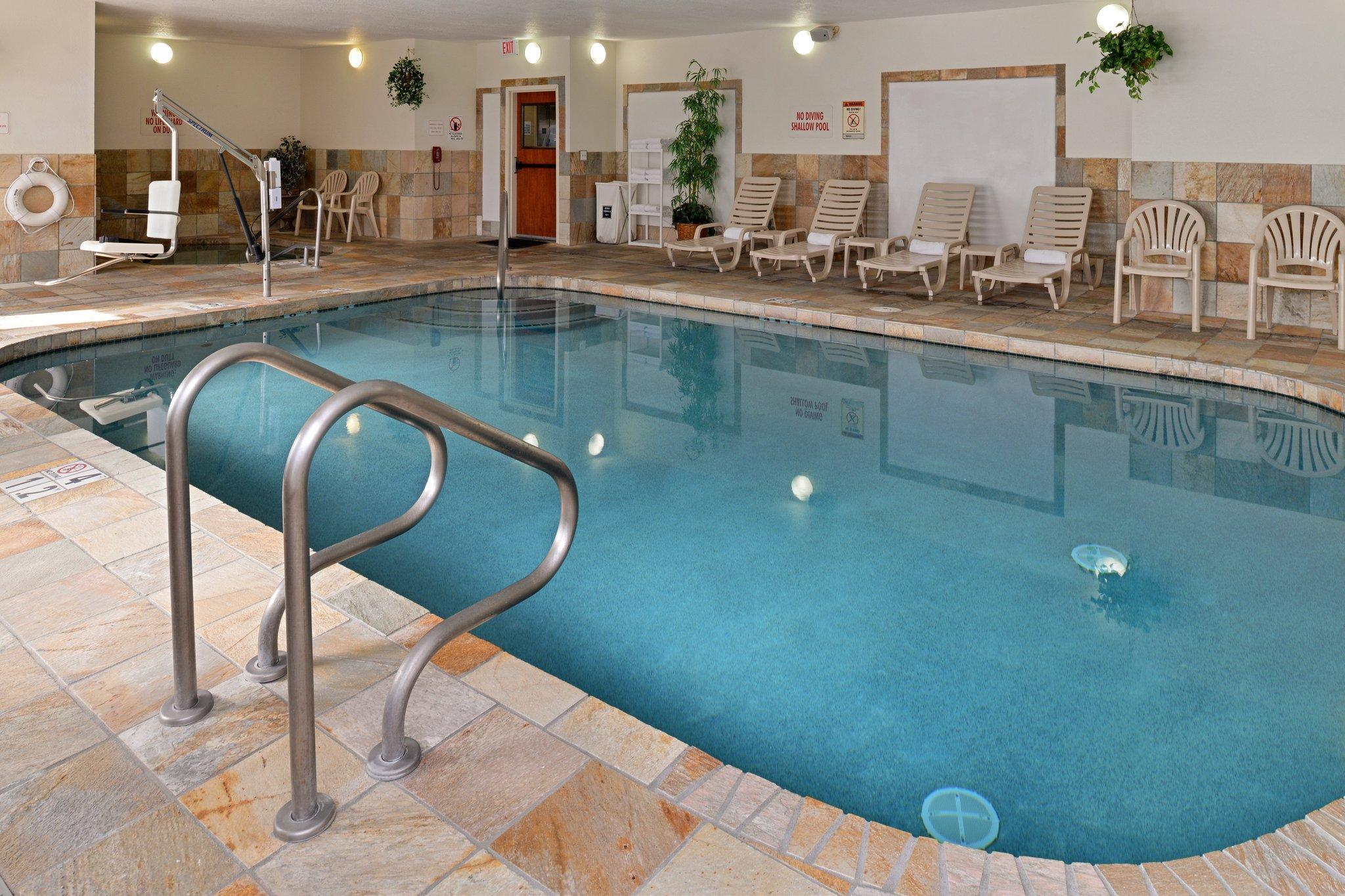 Clarion Pointe Medford Otel Dış mekan fotoğraf