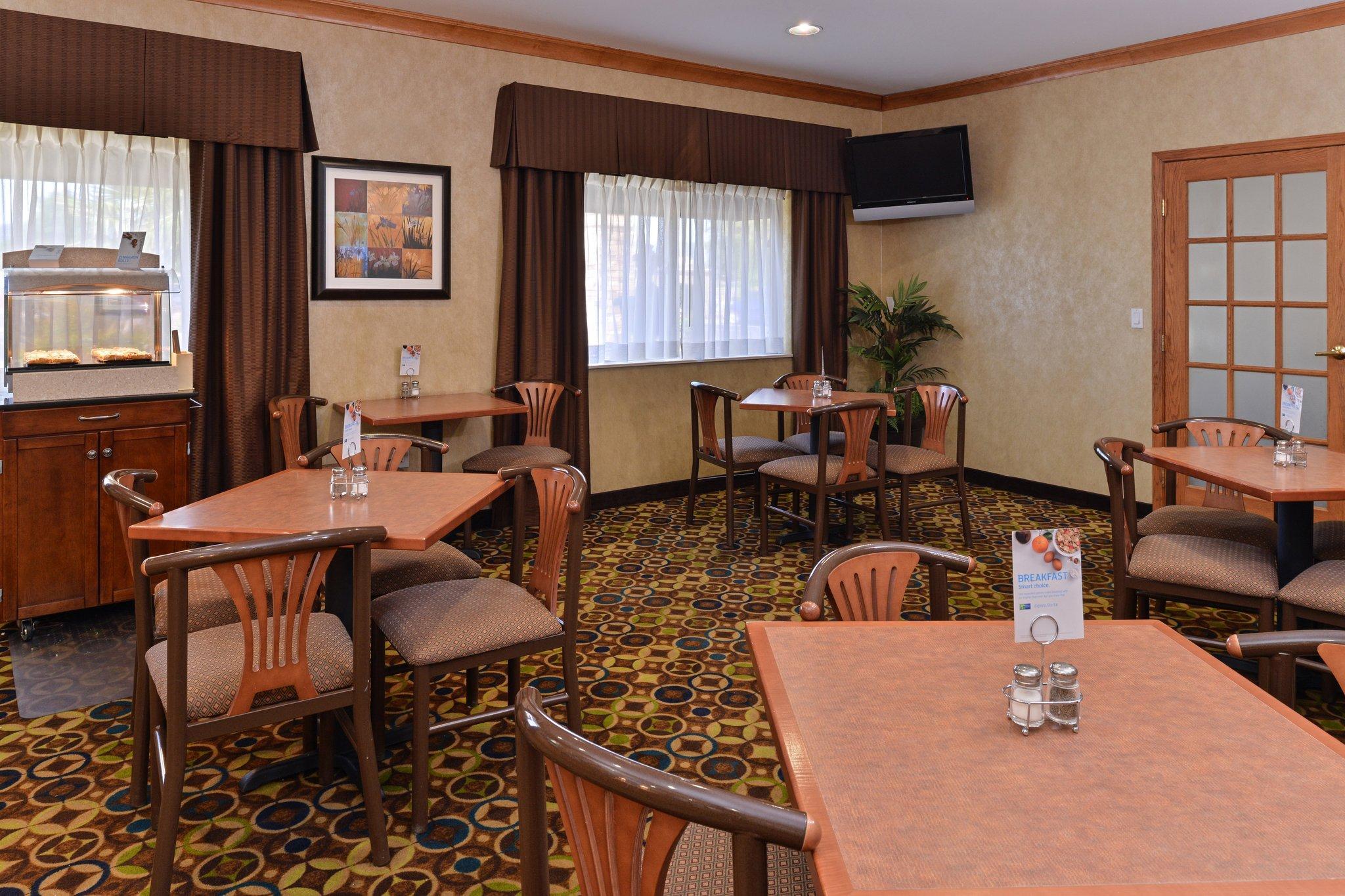 Clarion Pointe Medford Otel Dış mekan fotoğraf