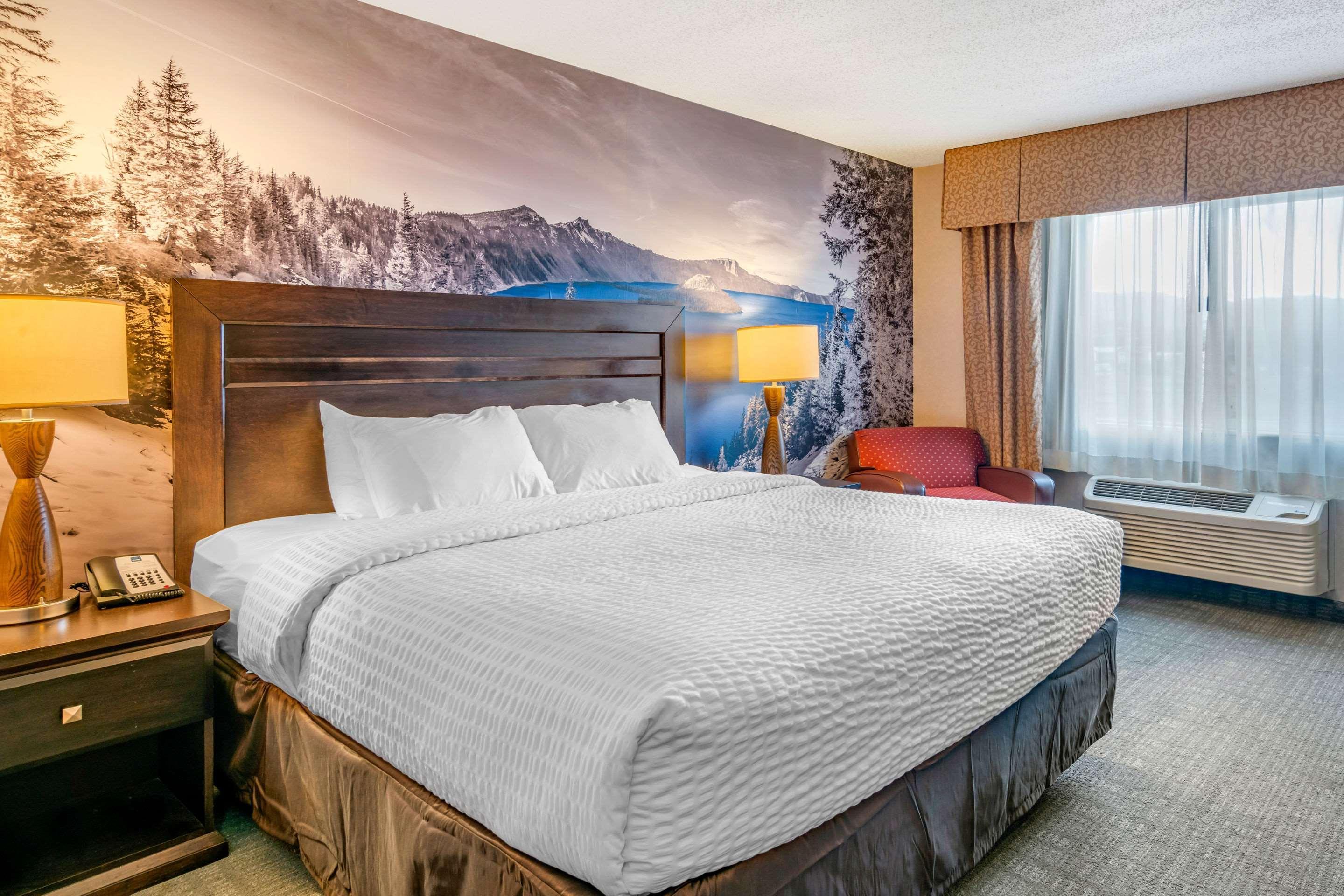 Clarion Pointe Medford Otel Dış mekan fotoğraf